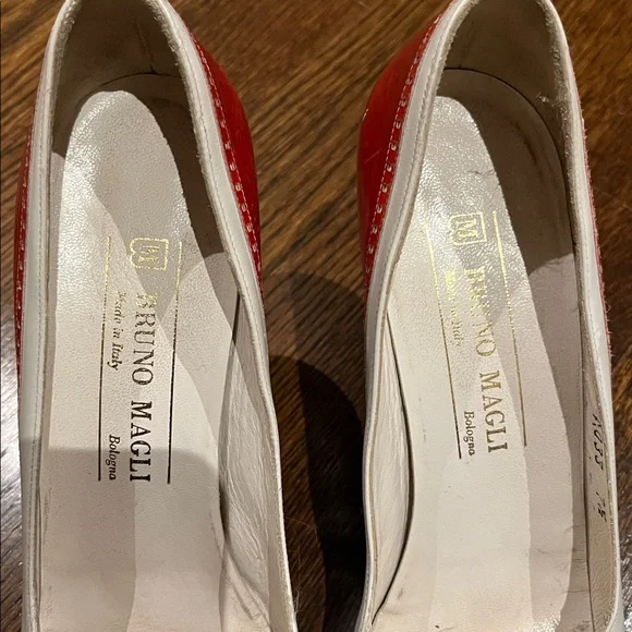 Bruno Magli White and Red Peep Vintage Toe Heels - Picture 2 of 8